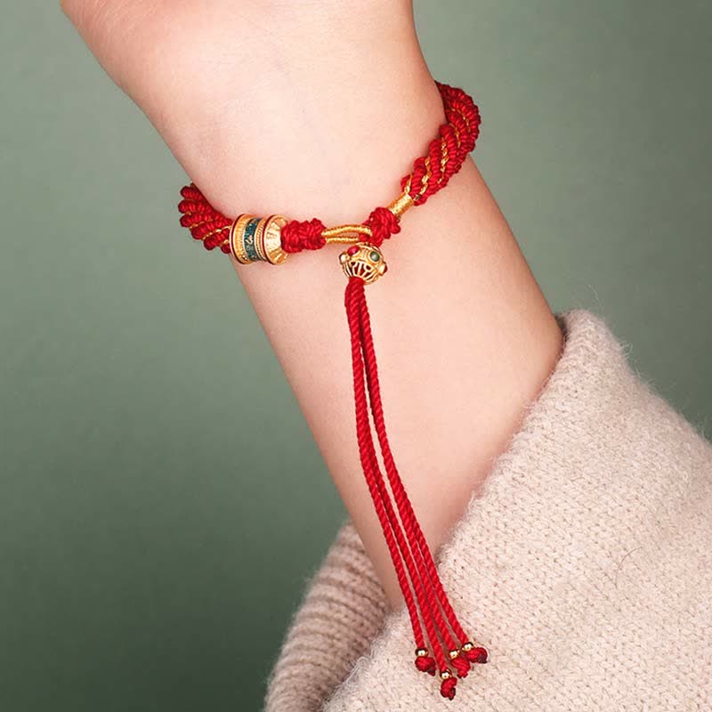 Handgefertigtes tibetisches rotes Schnurarmband für Glück und Schutz