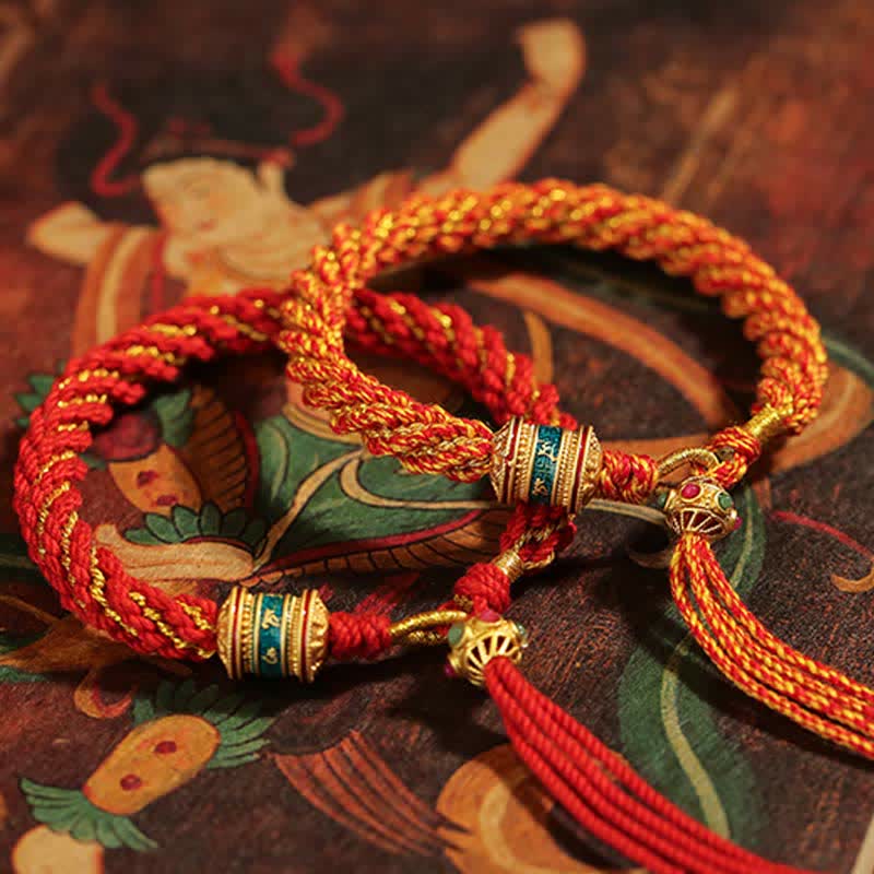 Handgefertigtes tibetisches rotes Schnurarmband für Glück und Schutz
