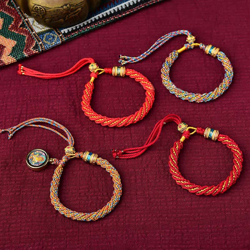 Handgefertigtes tibetisches rotes Schnurarmband für Glück und Schutz