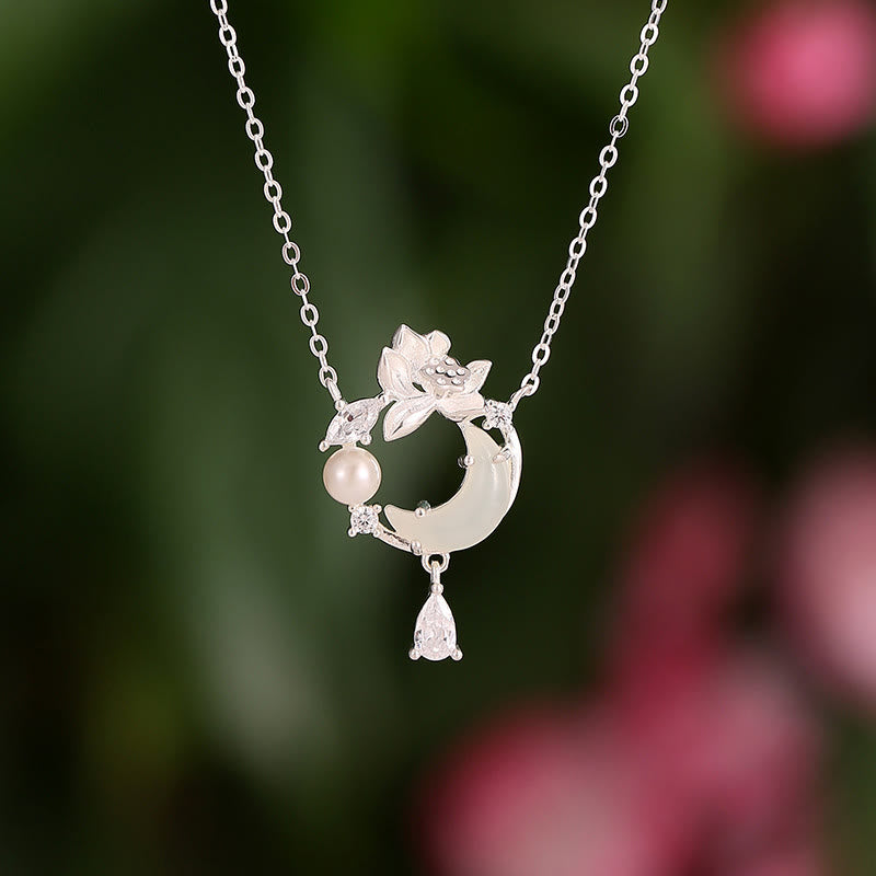 Halskette mit Lotus-Anhänger aus Hetian-Jade, 925er Silber, zum Schutz