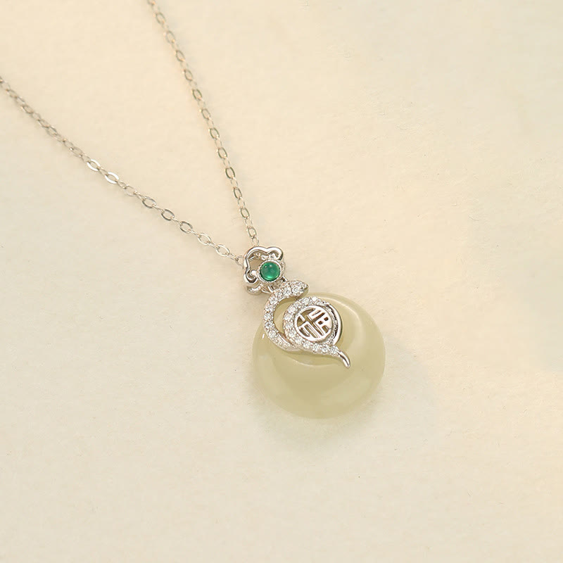 Hetian Jade Peace Buckle Schlangenhalskette