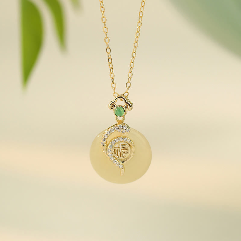 Hetian Jade Peace Buckle Schlangenhalskette