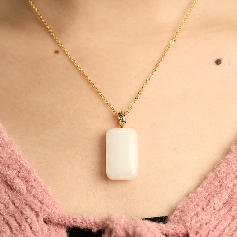 Hetian Jade Silber Halskette für Wohlstand und Ausgeglichenheit