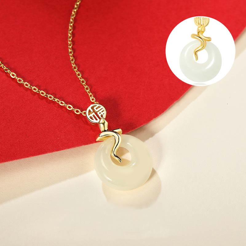 Halskette mit Schlangen-Friedensschnalle aus Hetian-Jade