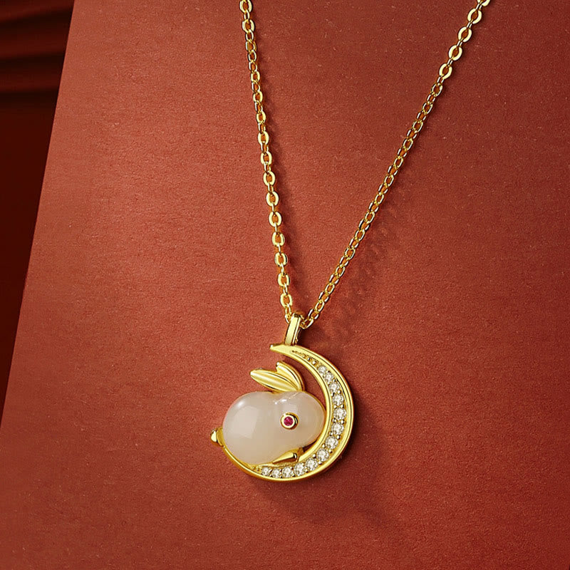 Hetian White Jade Kaninchen Halbmond Halskette