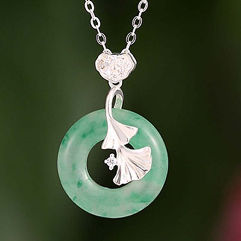 Jade-Ginkgo-Friedensschnalle Sterling-Silber-Halskette