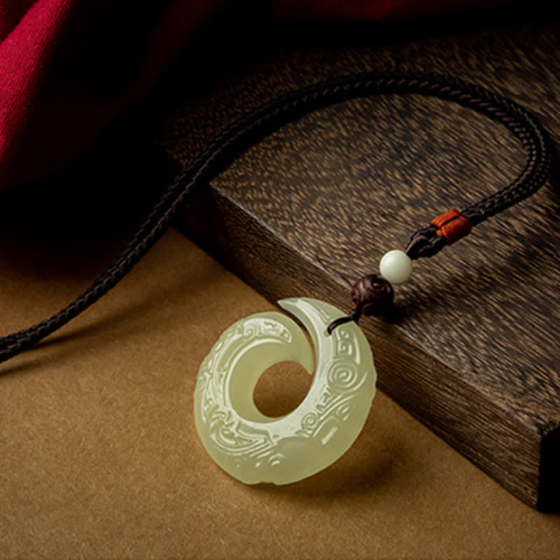 Jade-Friedensschnallen-Halskette für Glücks- und Wohlstandsanhänger