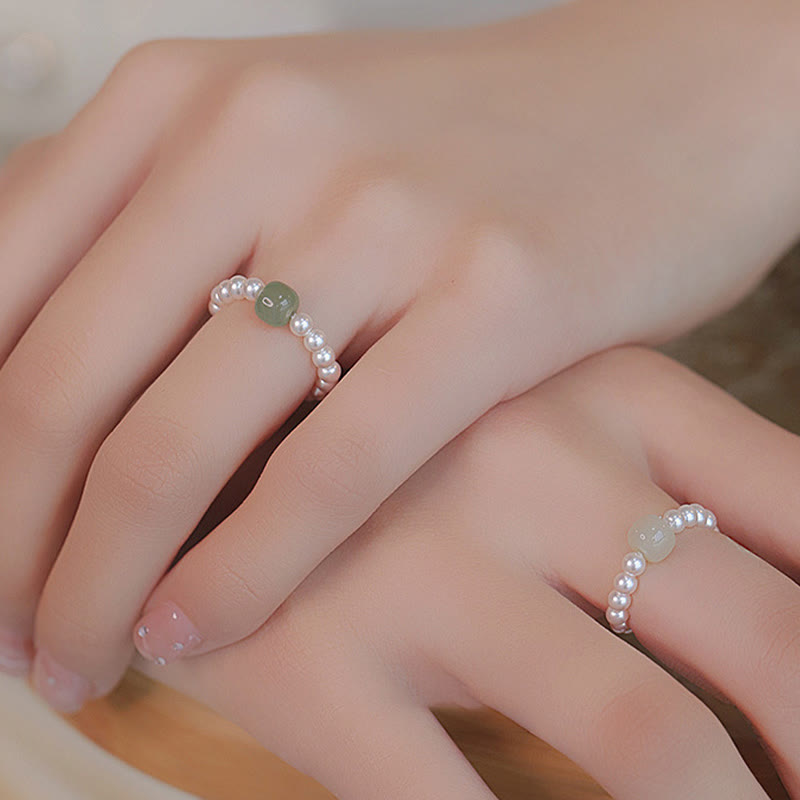 Jade-Perlen-Glücksring mit 6–7 mm Jade und 3 mm Perlen