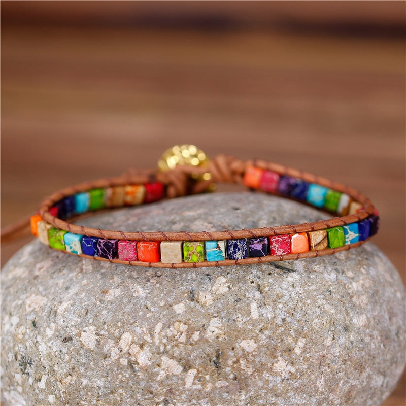Jaspis-Armband zur Erdung mit Sieben-Chakra-Design