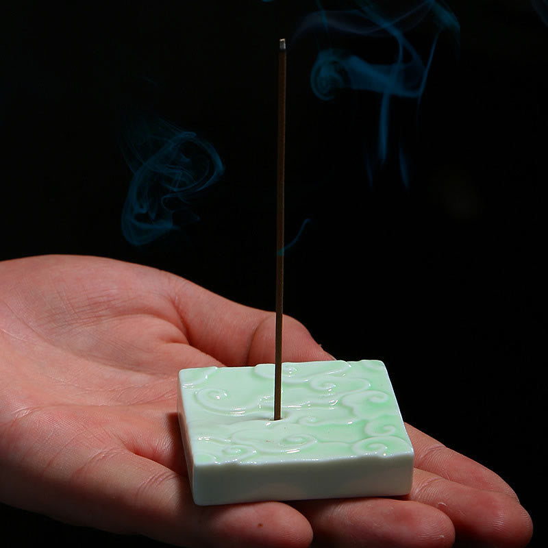 Mini-Räuchergefäß aus Keramik mit glückverheißendem Wolkendesign