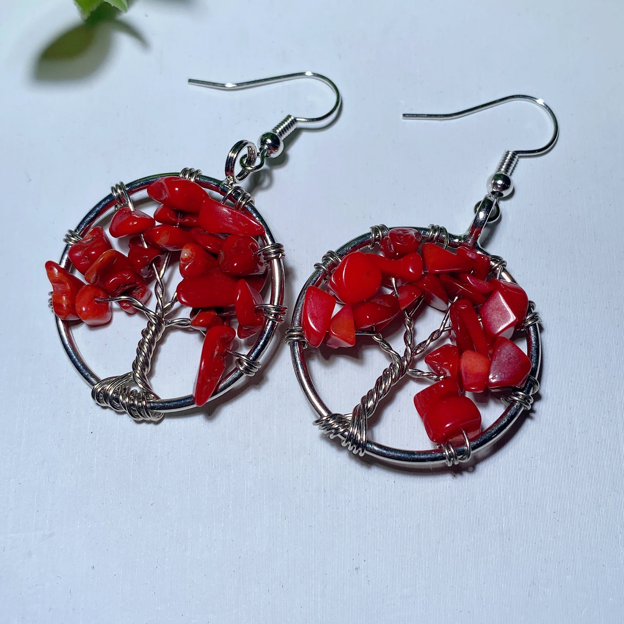 Mehrfarbige Ohrringe mit gemischten Kristallen, Baum des Lebens, 5,1 cm