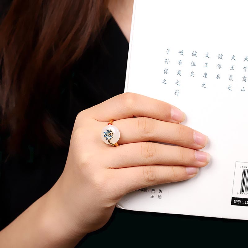 Schmuckset aus natürlicher Hetian-Weiß-Jade mit Segenspfau aus Sterlingsilber