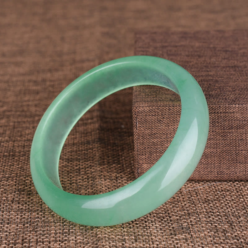 Armreif aus natürlichem Jade für Glück und Wohlstand