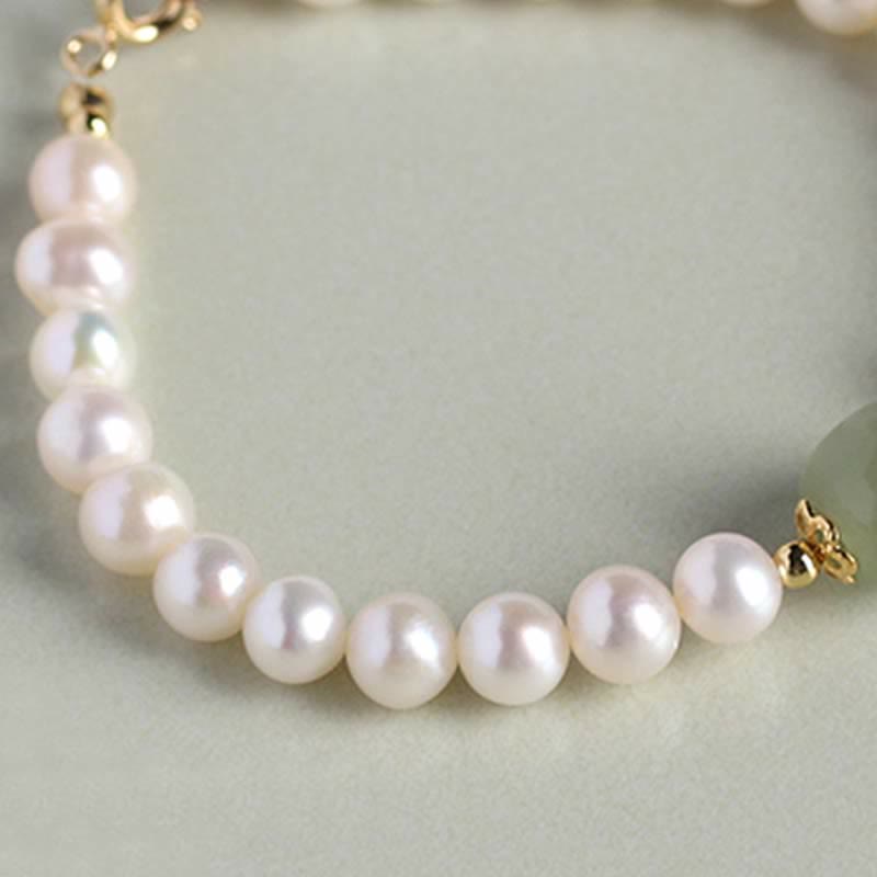 Natürliches Perlenarmband aus Hetian-Jade für Glück und Heilung