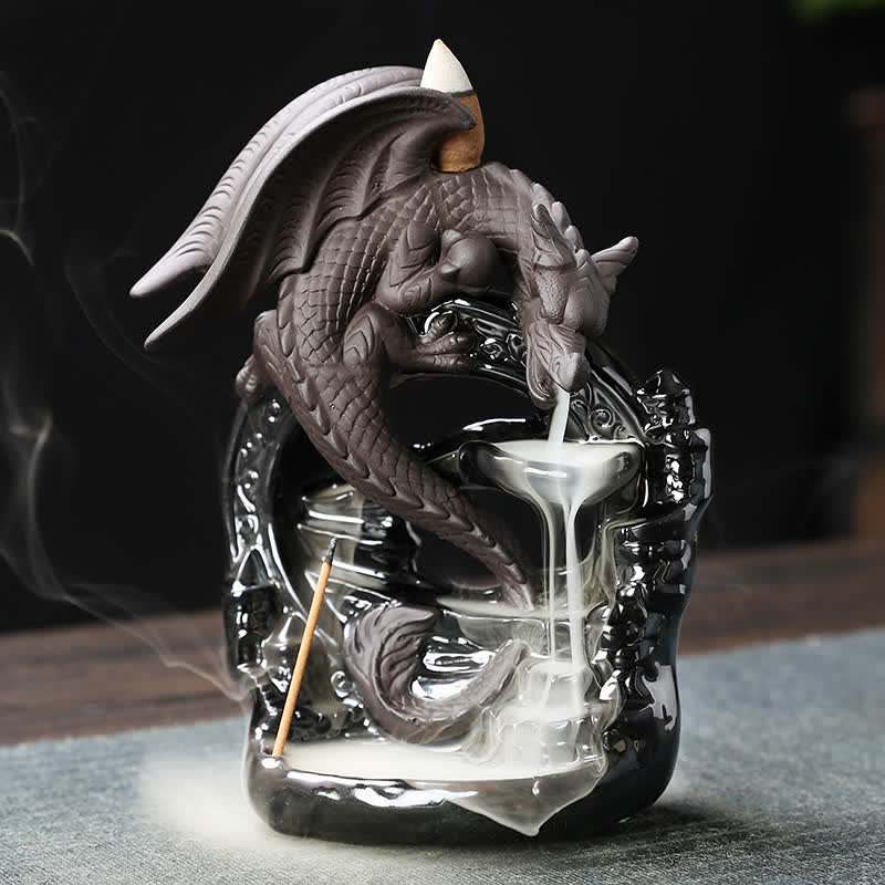 Nordischer Keramik-Räucherstäbchenbrenner mit Flugsaurier und Drachen-Rückfluss
