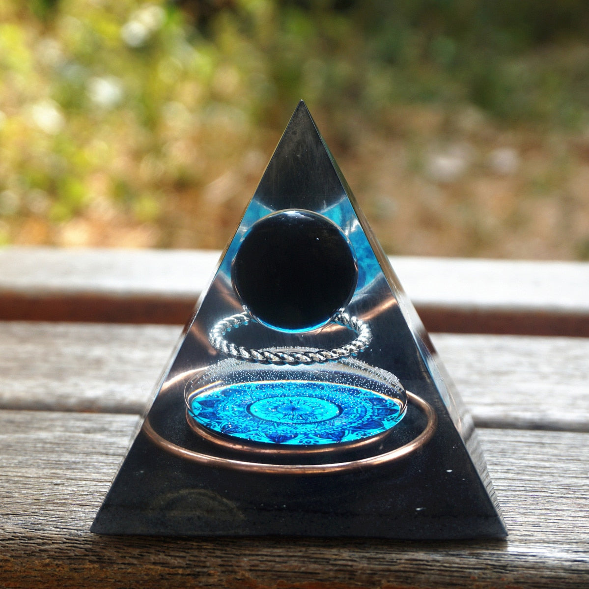 Obsidian Kristallkugel Pyramide