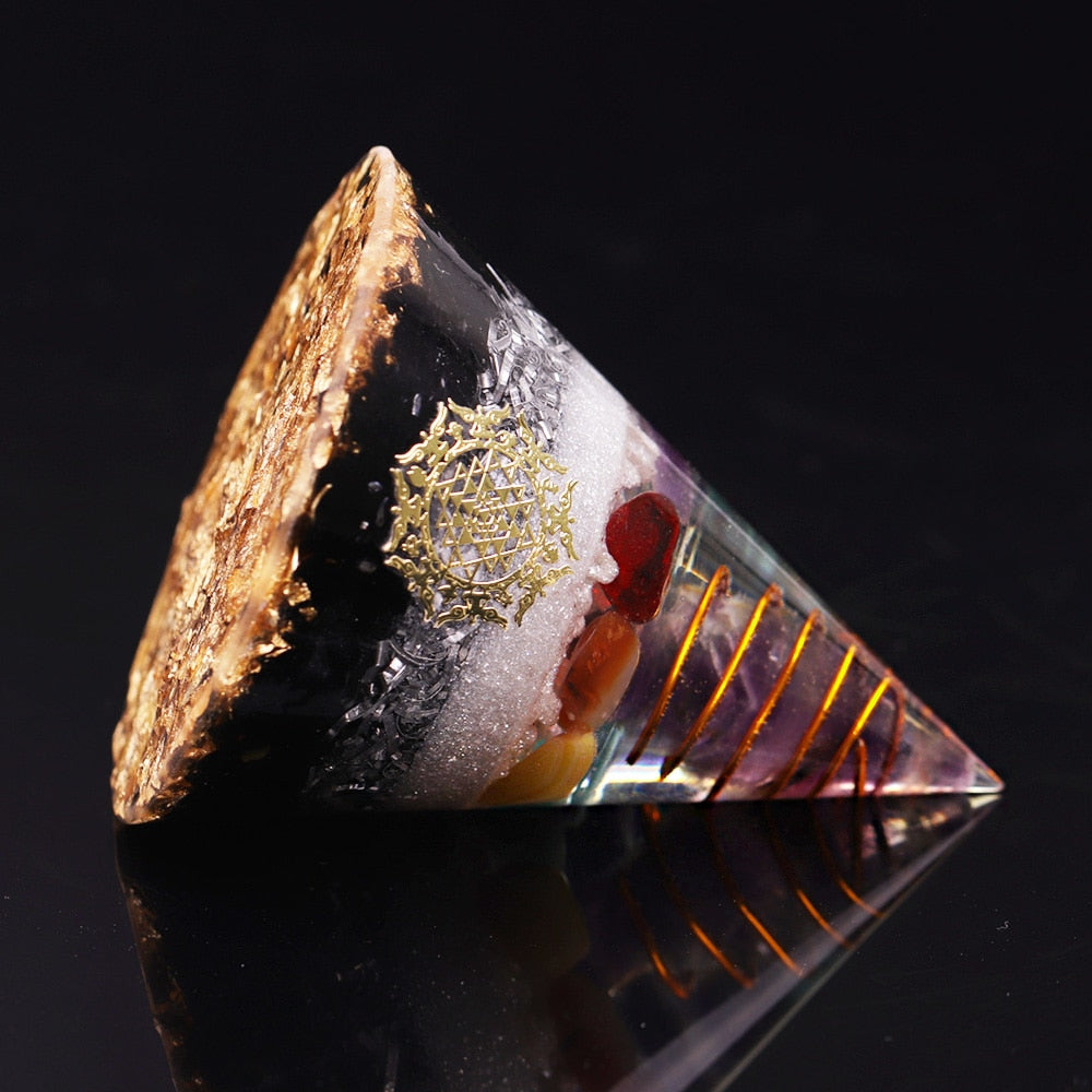 Obsidian-Schutzkegel-Pyramide für Meditation und Gleichgewicht