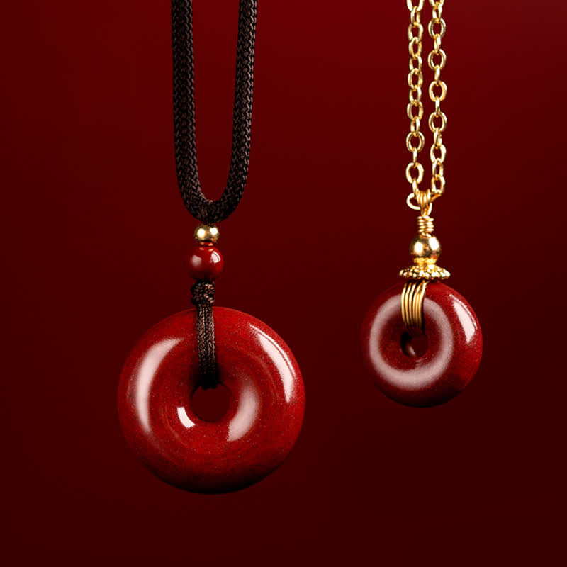 Peace Buckle Zinnober Halskette | Ruhesegen Anhänger