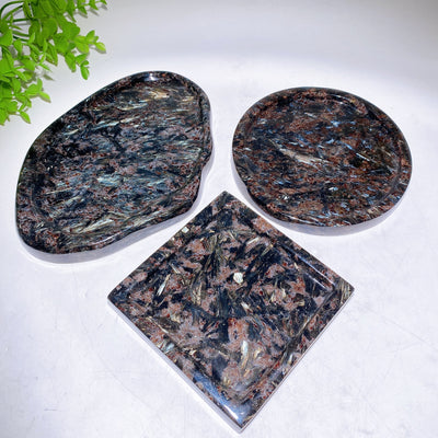 Polierte Astrophyllit-Kristallplattenschnitzerei – rund, quadratisch und fächerförmig