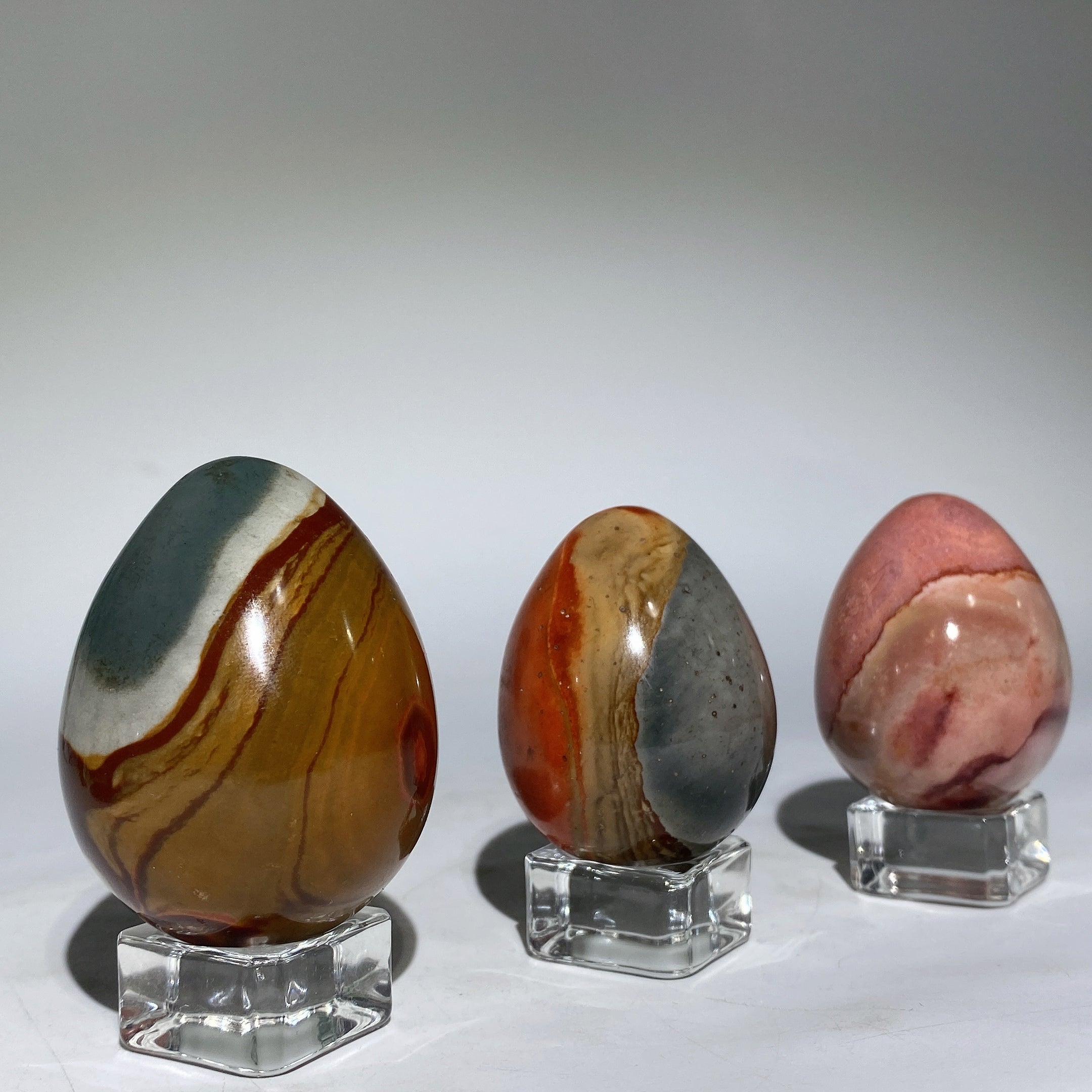 Polychromes Kristall-Ei, 4,8–6,1 cm, Heilstein