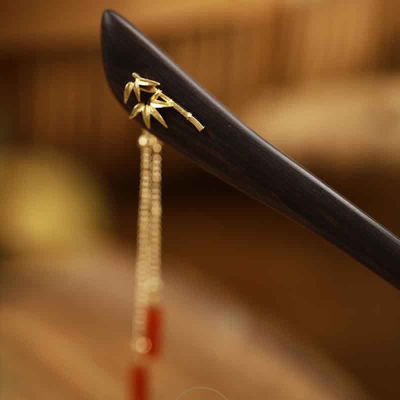 Chinesische Haarnadel aus rotem Achat und Ebenholz mit Vertrauensquaste