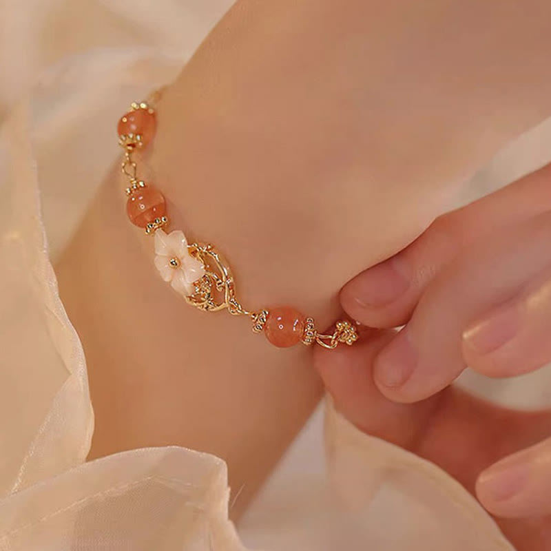 Rotes Achat-Tridacna-Selbstvertrauensarmband für ruhige Stärke