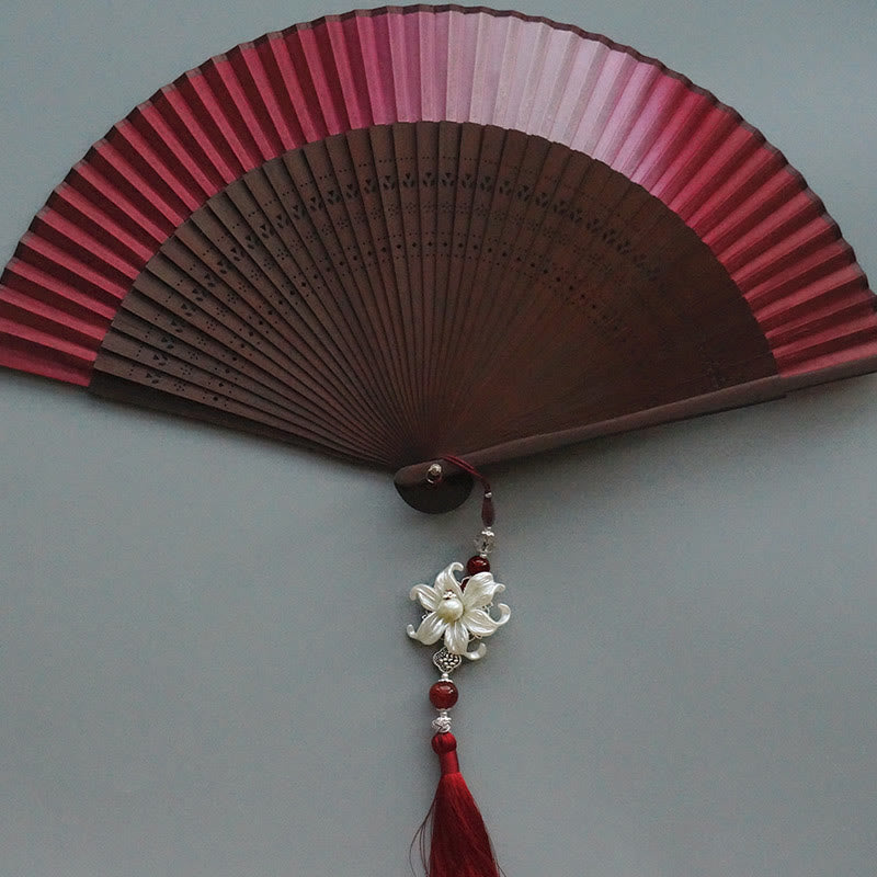 Red Lily Chinesischer Faltfächer aus Bambusseide, 22 cm