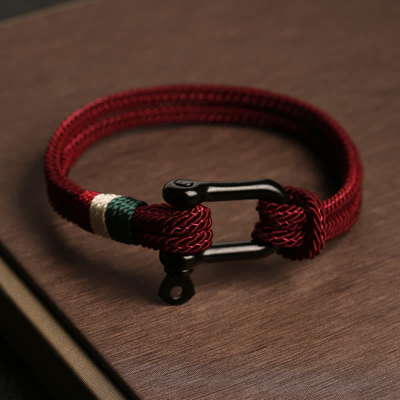 Rotes Schnurarmband mit Edelstahlschnalle für Glück und Schutz