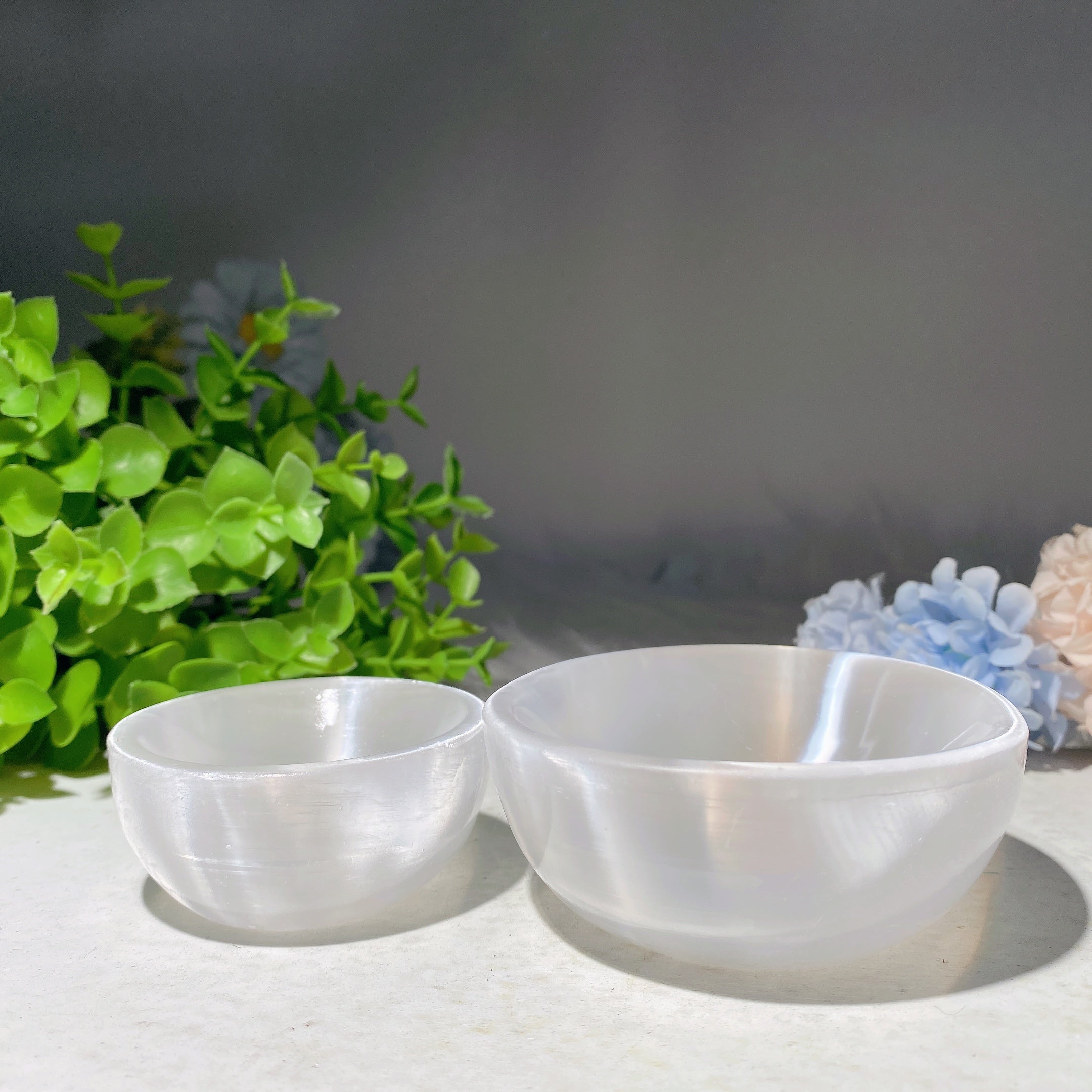 Selenit-Kristallschale, 2,3–3,1 Zoll, Heilungsdisplay