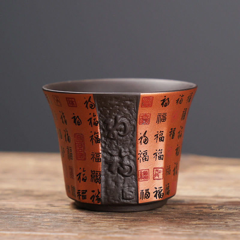 Kleine Teetasse aus lila Ton und Keramik mit Fu-Charakter, 50 ml