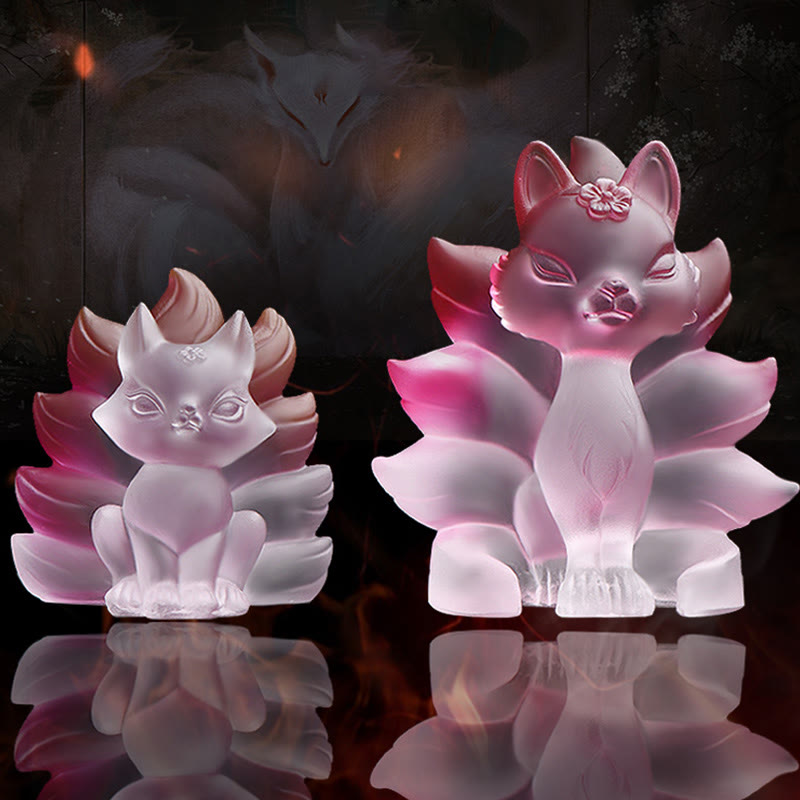 Kleine Liuli-Figur eines neunschwänzigen Fuchses für Erfolg und Stärke