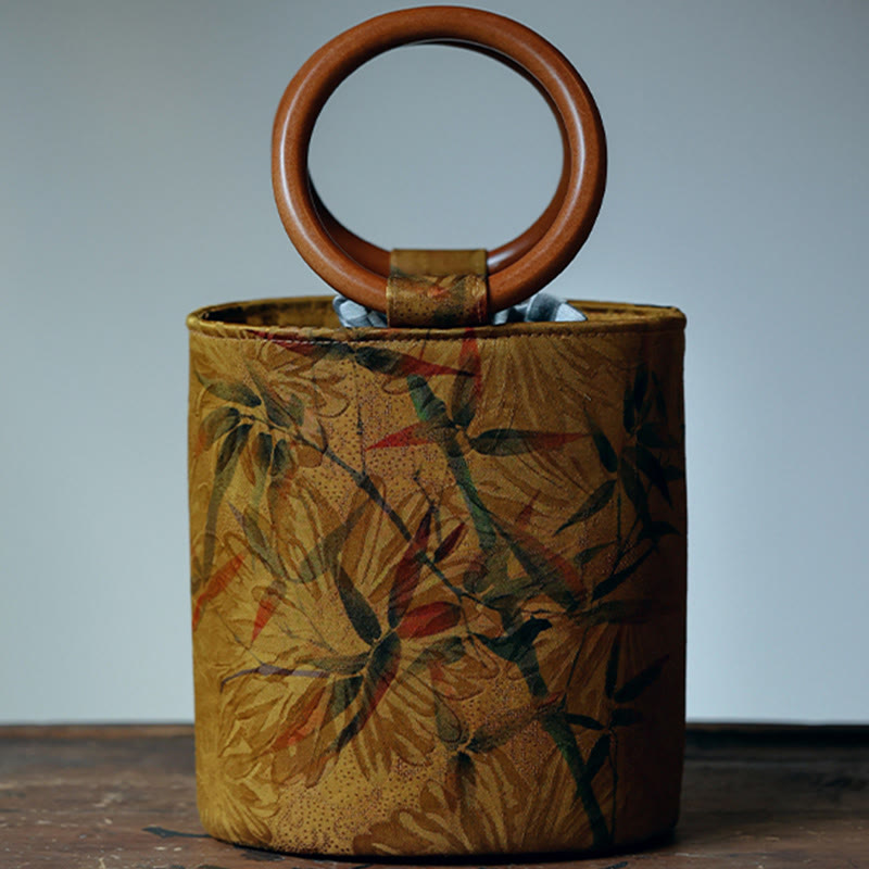 Spirituelle Handtasche mit Bambusblatt-Schmetterling und Holzgriff
