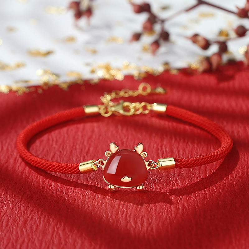 Drachenschmuck aus Sterlingsilber mit Hetian-Jade und rotem Achat