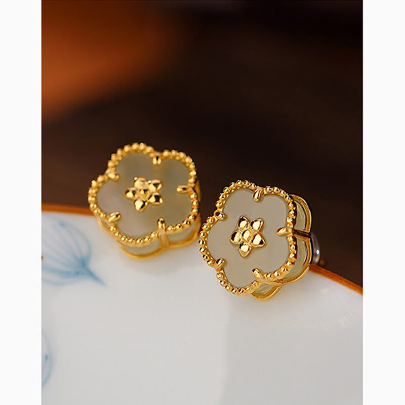 Sterling Silber Hetian Jade Pflaumenblüte Glück Ohrstecker