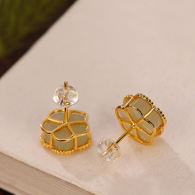 Sterling Silber Hetian Jade Pflaumenblüte Glück Ohrstecker