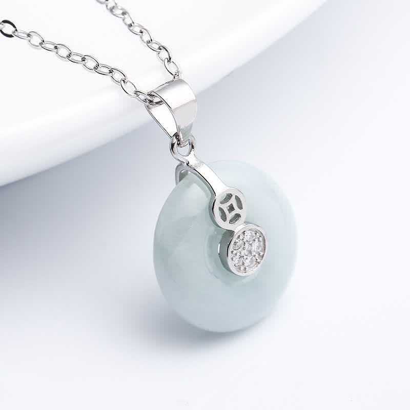 Halskette mit Peace-Schnalle aus Sterlingsilber mit Jade für Glück