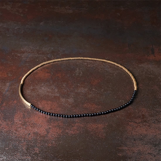 Dreifach gewickeltes Kupferarmband mit Achatstein-Schutz