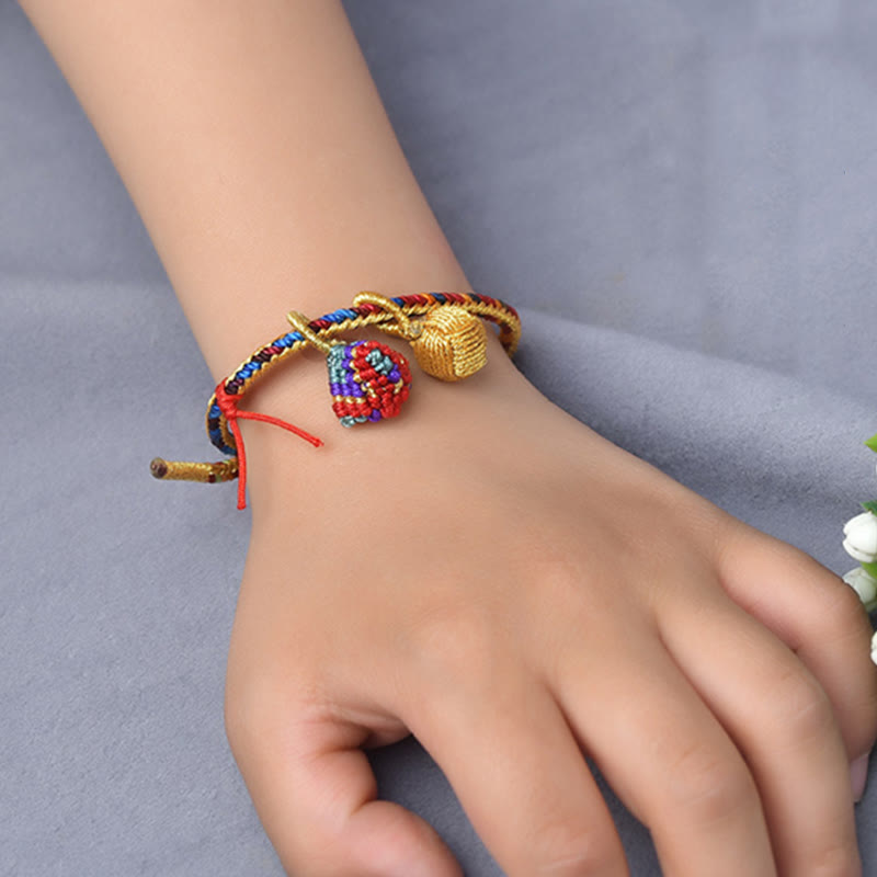 Unisex Buntes rotes Charm-Armband für Glück und Schutz