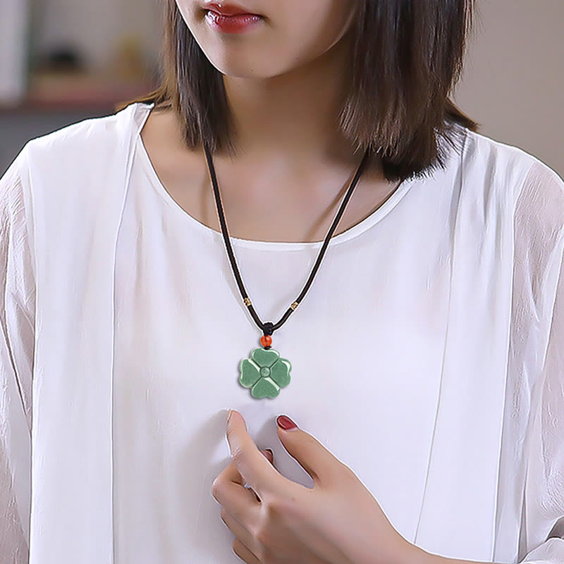 Unisex Jade Vierblättriges Kleeblatt Wohlstand Halskette Anhänger