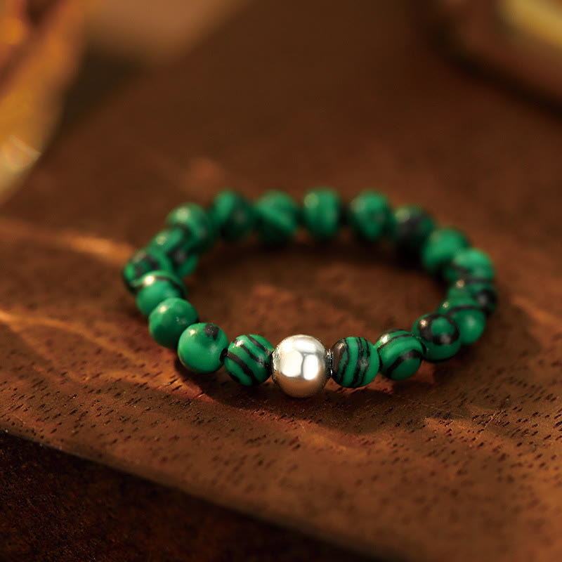 Segensring aus weißer Jade und schwarzem Onyx
