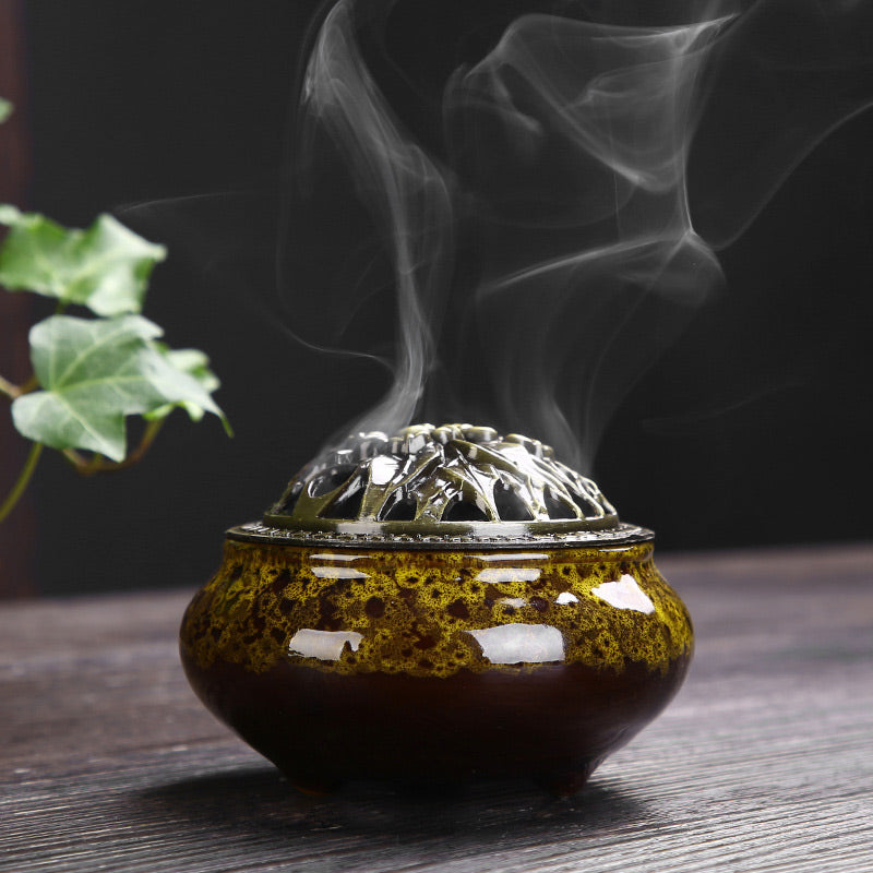 Keramik-Räuchergefäß mit Blumenmuster für Meditation und Segnung