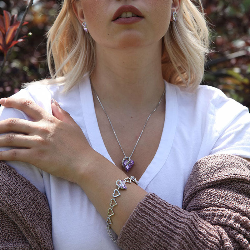 Halskette mit Geburtsstein-Anhänger „Love Heart“ und heilender Energie