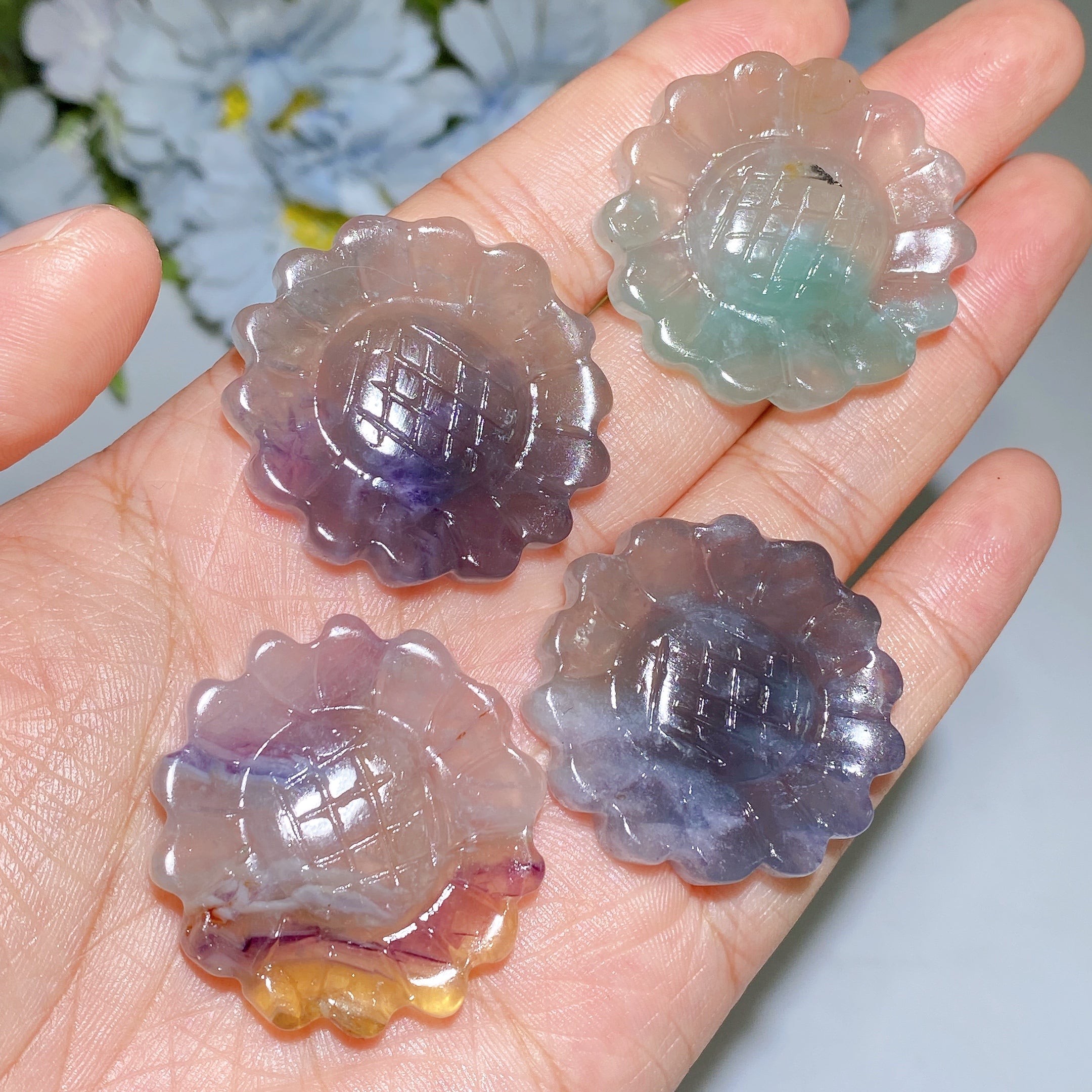 1.3-1.5 inch Mixed Crystal Sunflower Carving Crystal Figurines