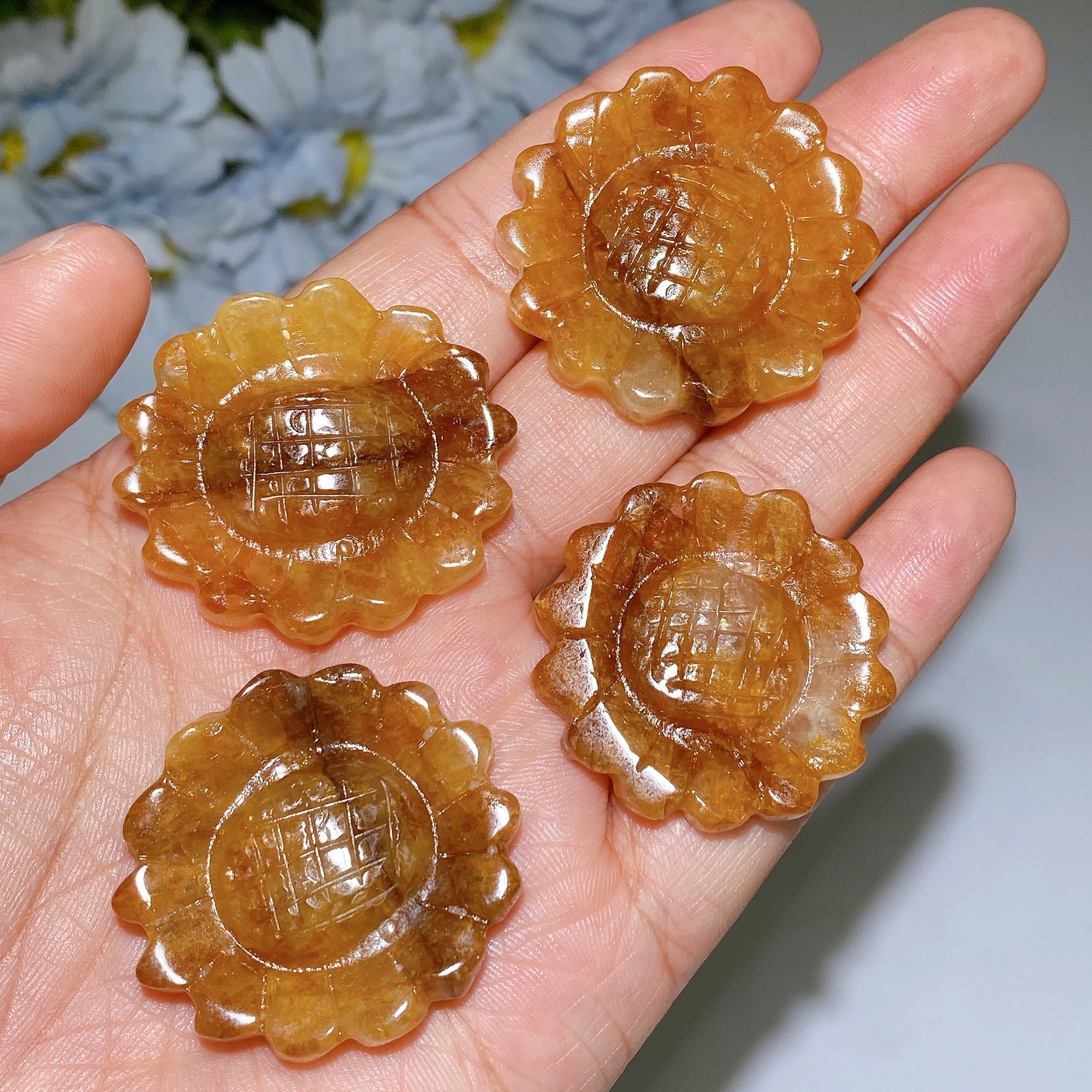 1.3-1.5 inch Mixed Crystal Sunflower Carving Crystal Figurines