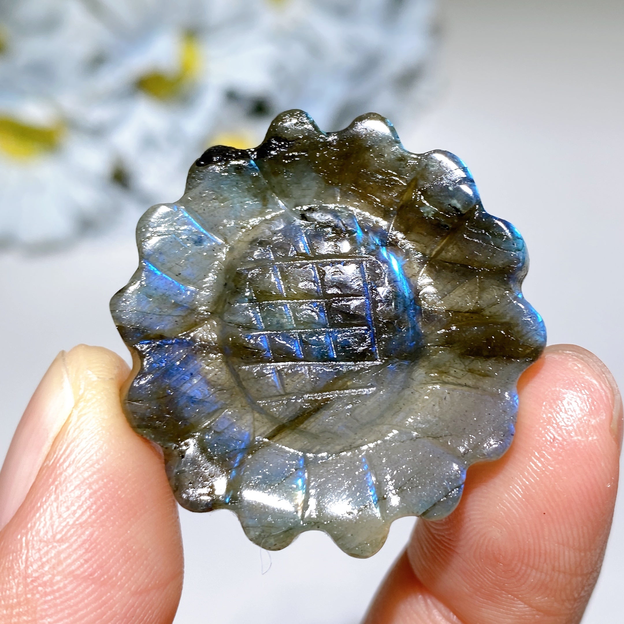 1.3-1.5 inch Mixed Crystal Sunflower Carving Crystal Figurines