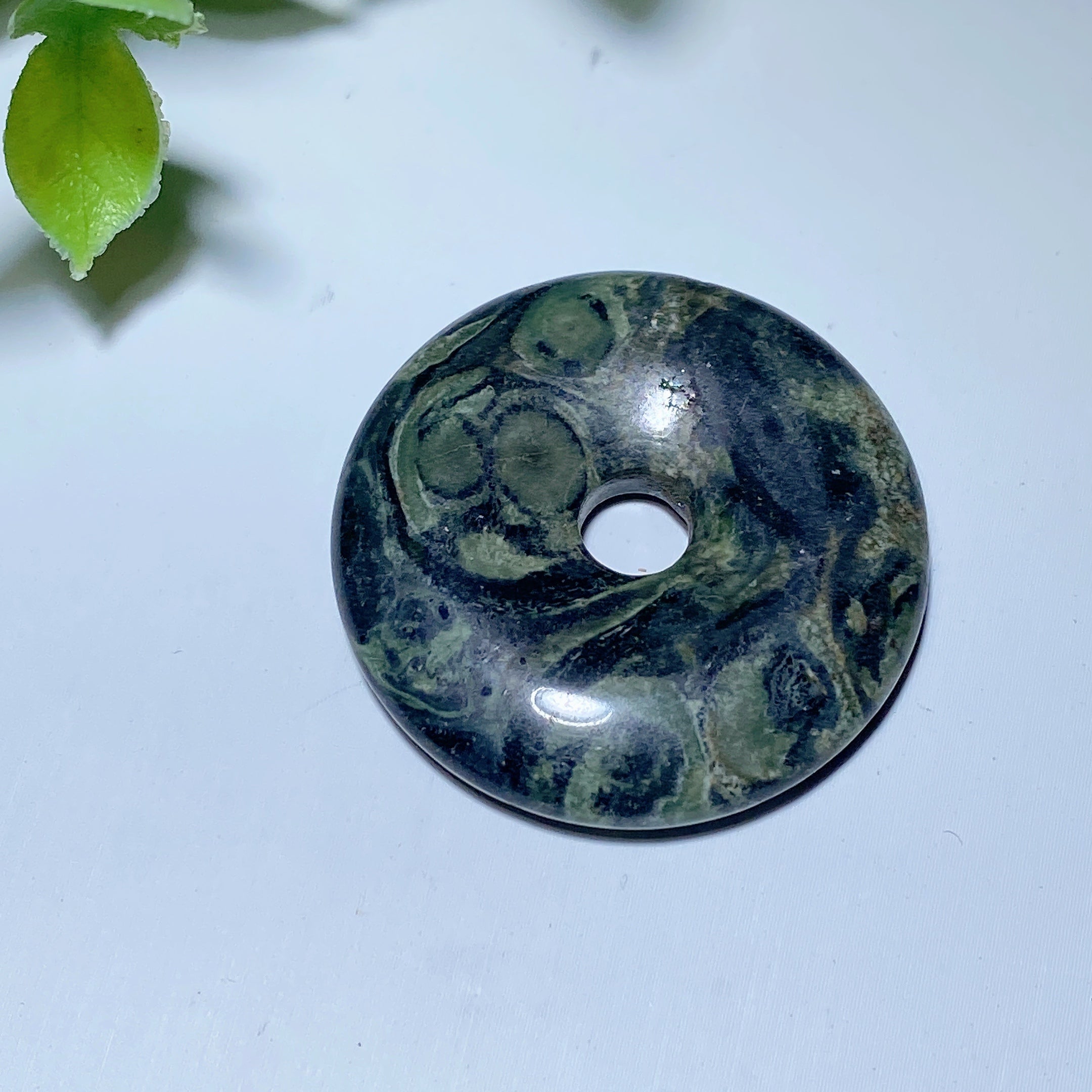 1,5 Zoll gemischter Kristall Heilung Donut Anhänger spiritueller Schmuck
