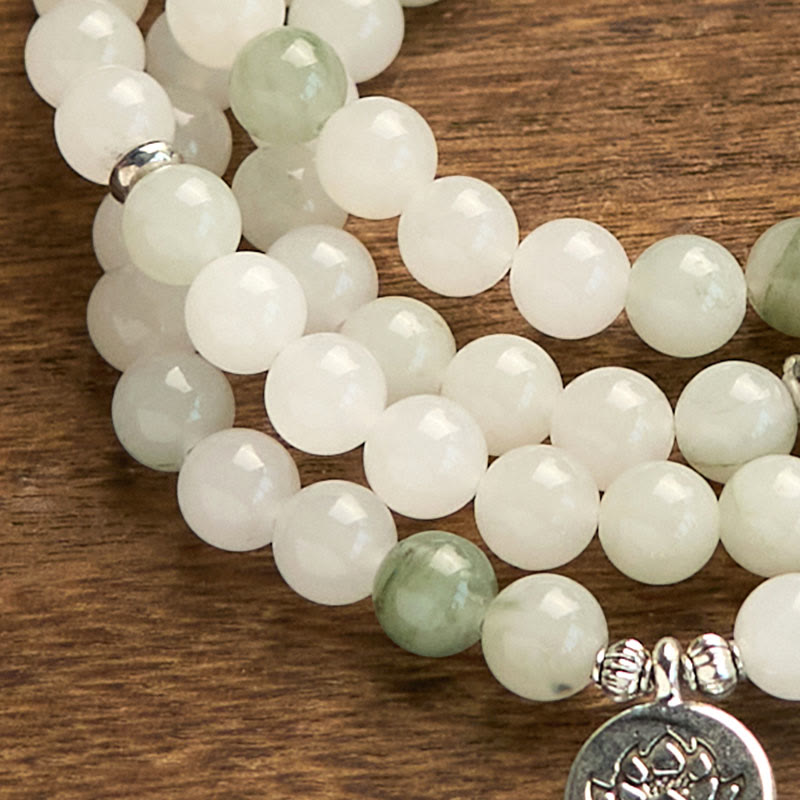 108 Perlen Tianshan Jade Lotus Glücksarmband 8mm