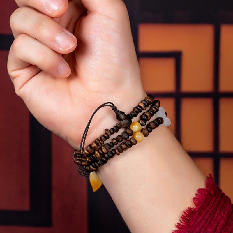 108 Mala-Perlen Adlerholz-Armband für Frieden und Stärke