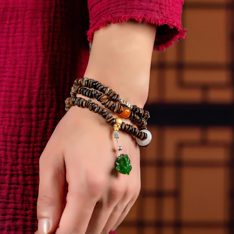 108 Mala-Perlen Adlerholz-Armband für Frieden und Stärke