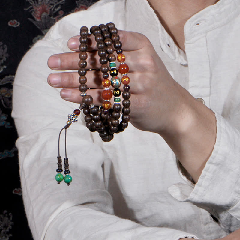 108 Holz-Mala-Armband mit Adlerholz und rotem Achat für Frieden und Stärke